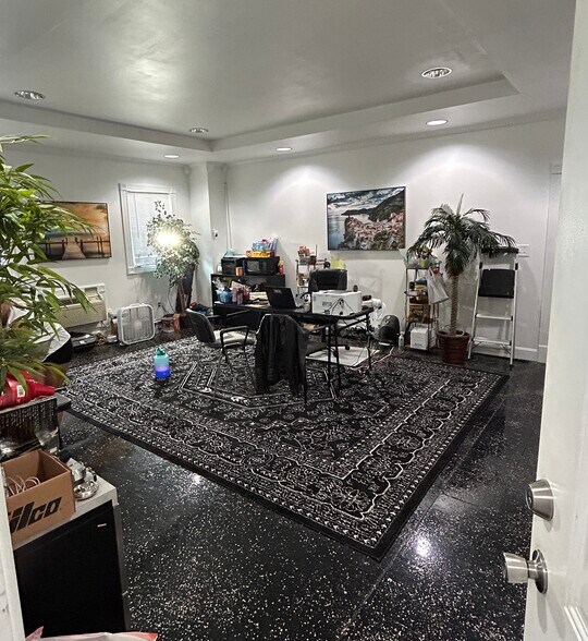 1402 S 15th St, Louisville, KY for sale - Building Photo - Image 1 of 35