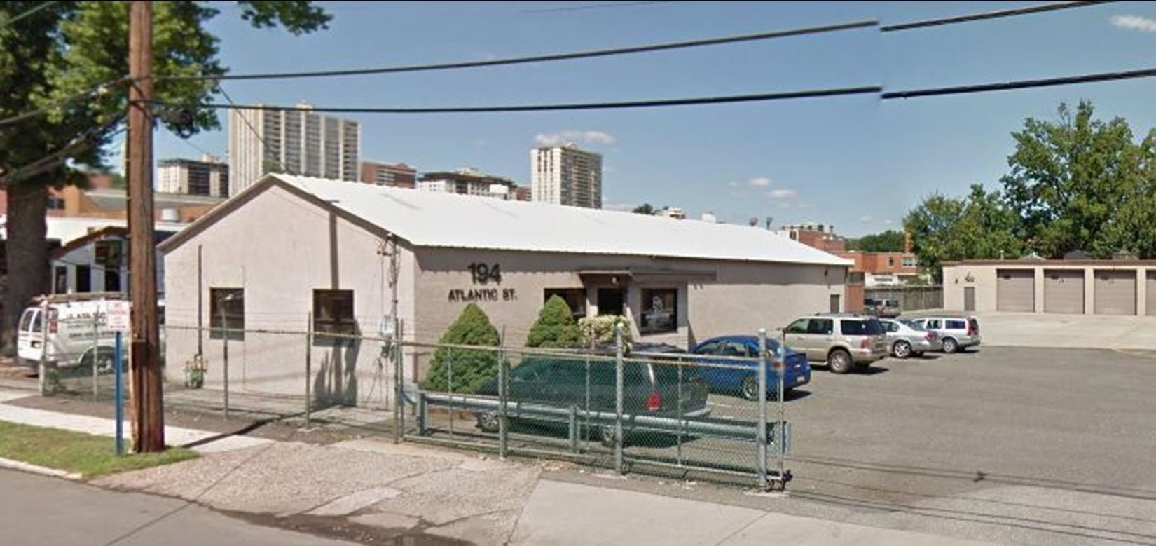 194 Atlantic St, Hackensack, NJ for lease Building Photo- Image 1 of 2