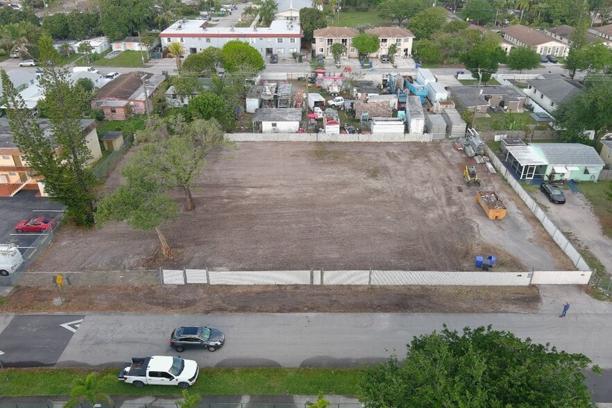 220 N 61st Ave, Hollywood, FL for lease - Aerial - Image 1 of 4
