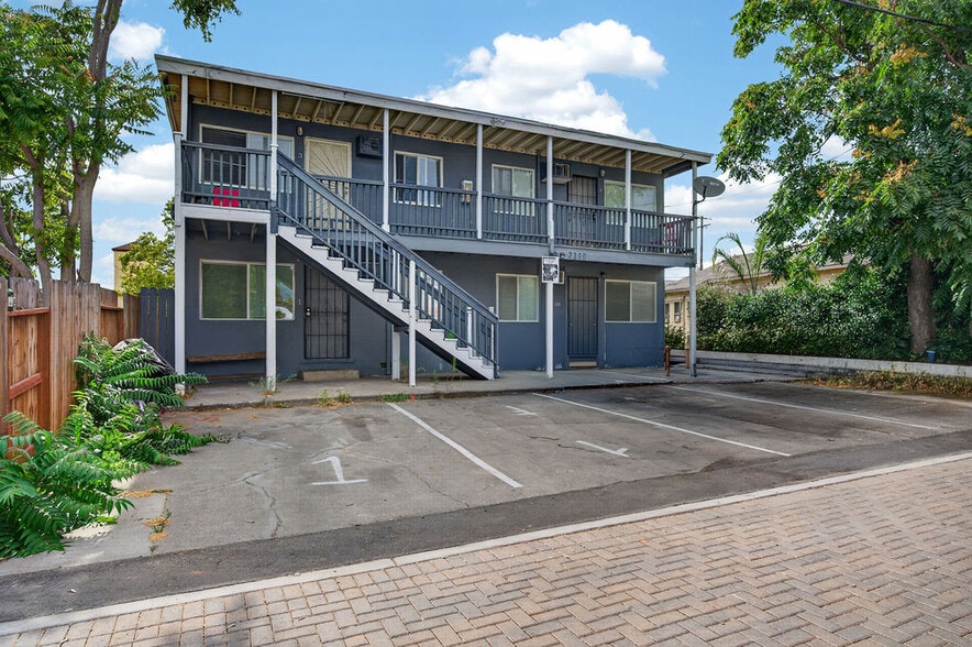 2390-2398 Oakmont St, Sacramento, CA à vendre - Photo du bâtiment - Image 2 de 32