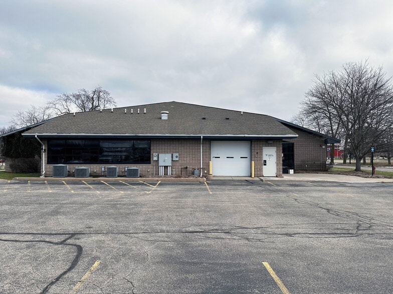 5311 Clyde Park Ave SW, Grand Rapids, MI à louer - Photo du bâtiment - Image 2 de 3