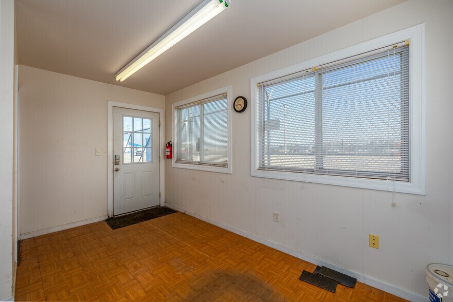 4300 Church Rd, Centreville, IL à louer - Photo intérieure - Image 3 de 21