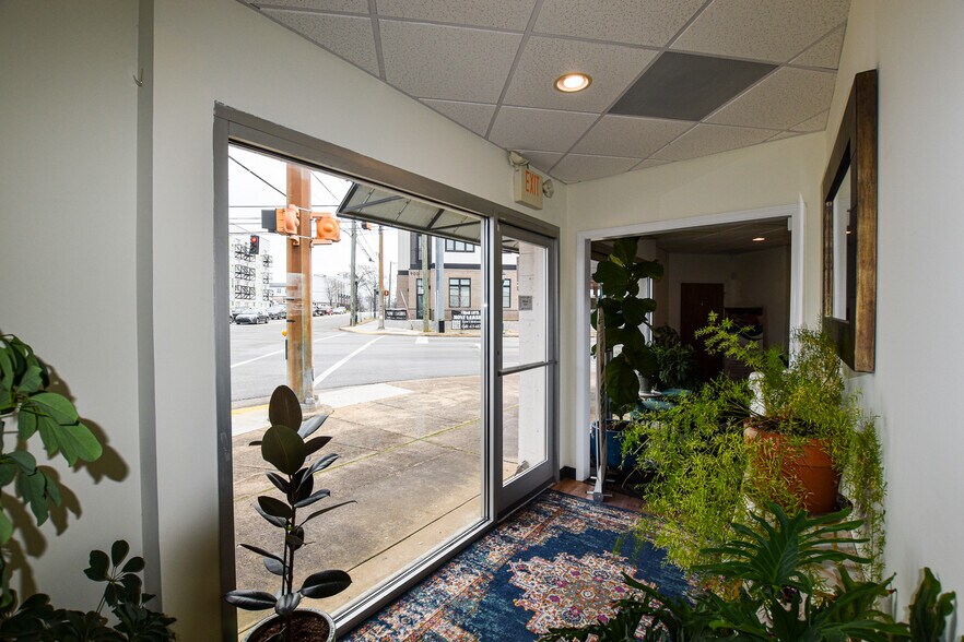 822 E Main St, Chattanooga, TN à vendre - Photo du bâtiment - Image 2 de 11