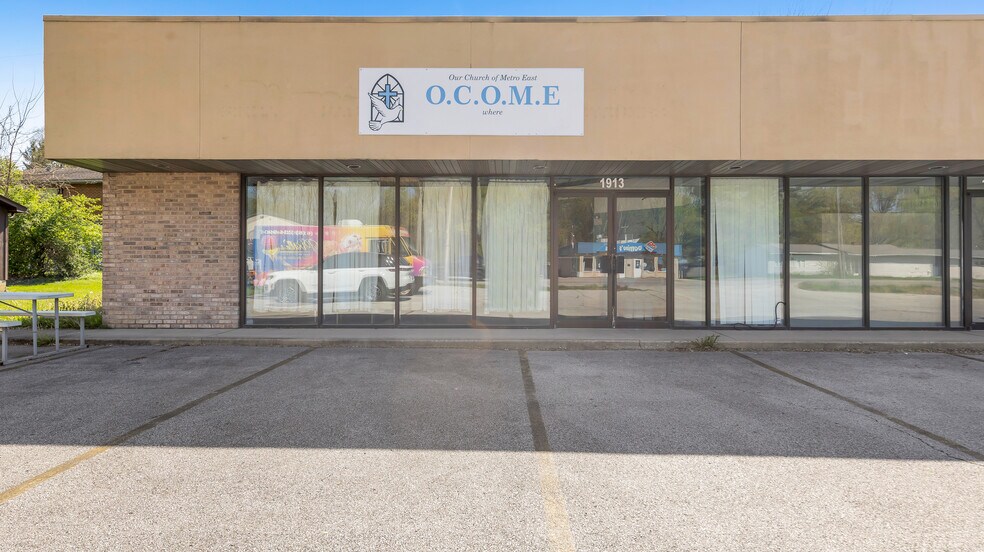 1913 N Belt East, Belleville, IL à vendre - Photo du bâtiment - Image 3 de 12