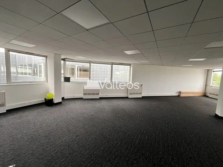 Office in Labège for lease - Interior Photo - Image 3 of 9