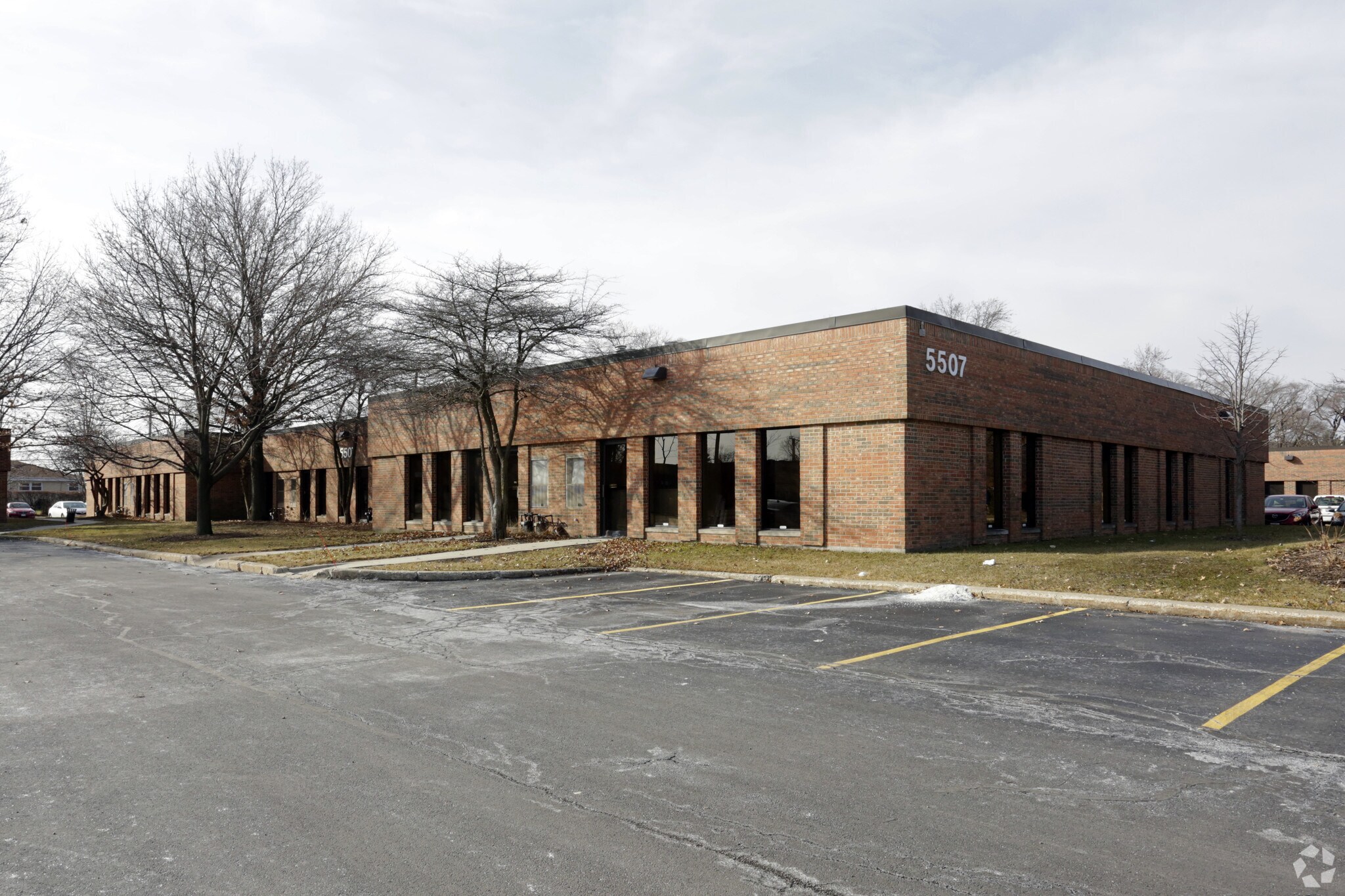 5507 N Cumberland Ave, Chicago, IL for sale Primary Photo- Image 1 of 13