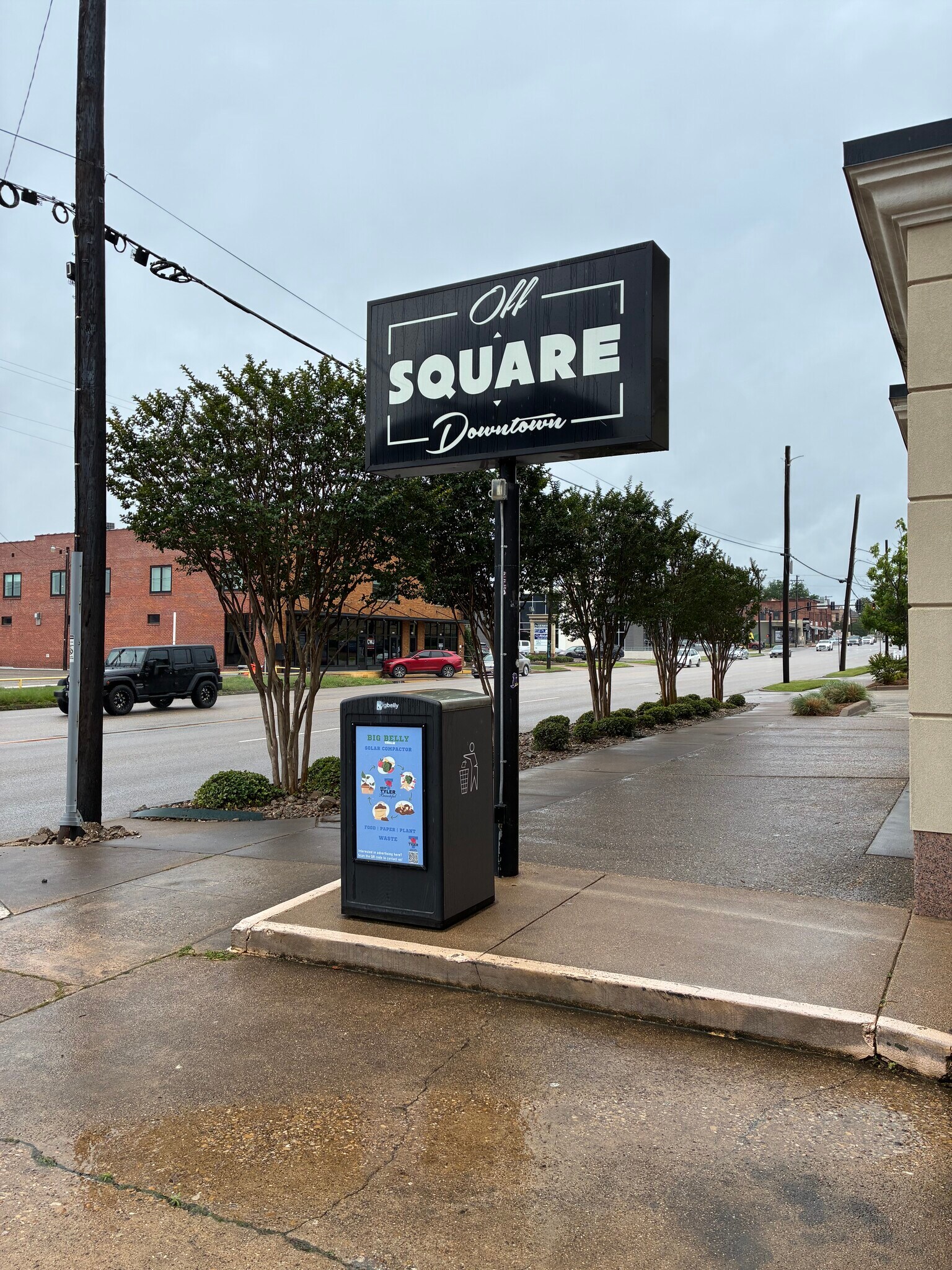 241 S Broadway Ave, Tyler, TX for lease Building Photo- Image 1 of 2