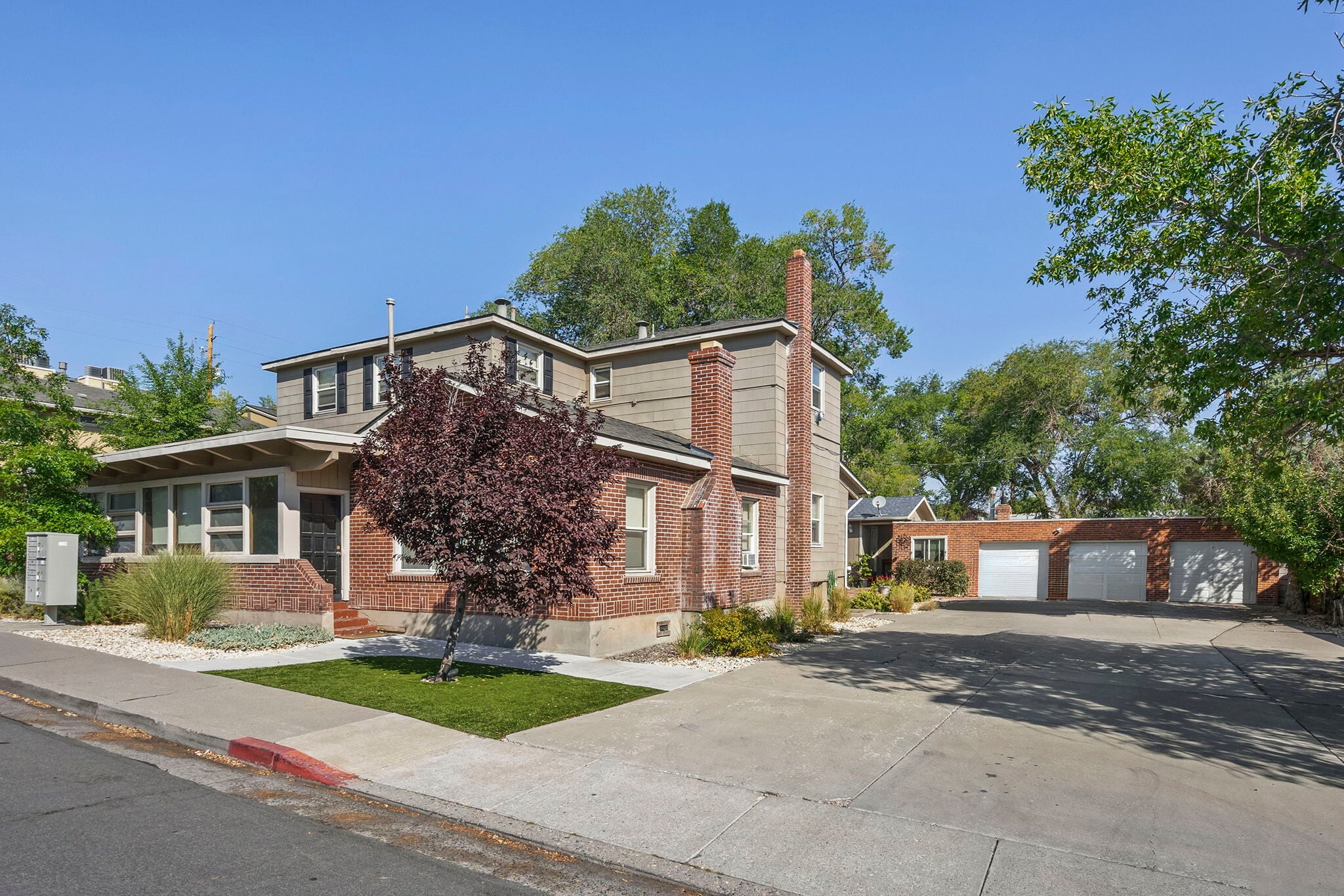 1275 Berrum Ln, Reno, NV for sale Primary Photo- Image 1 of 33