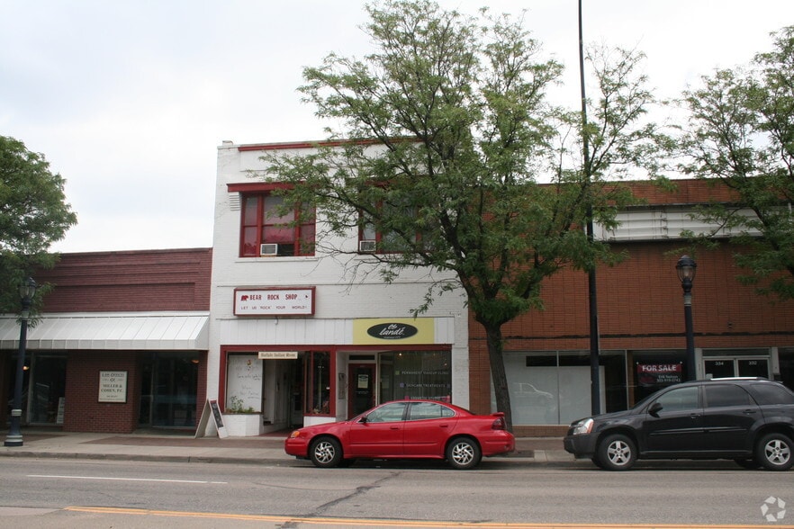 338 Main St, Longmont, CO à louer - Photo du bâtiment - Image 3 de 3