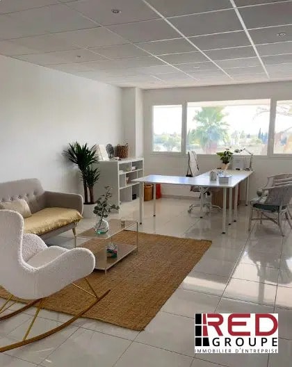 Office in Éguilles for lease - Building Photo - Image 1 of 4