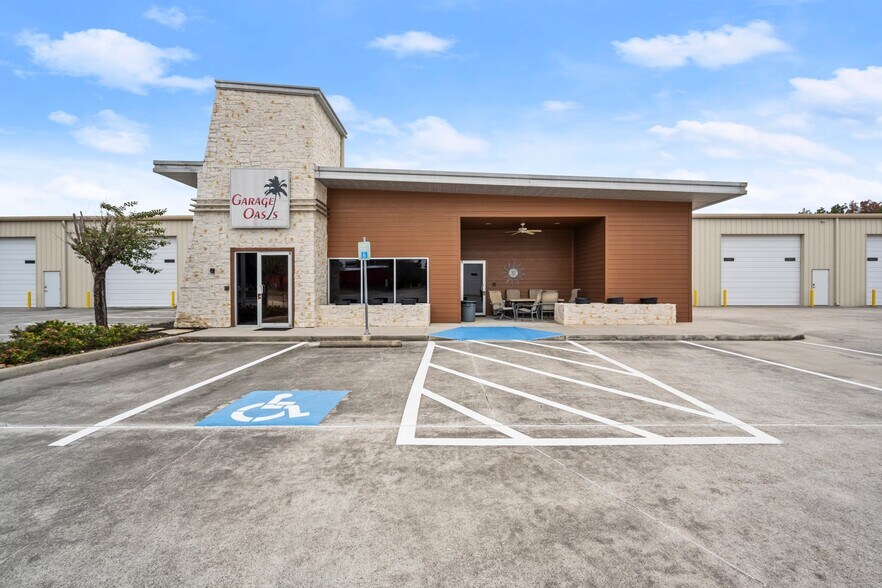 8826 Louetta Rd, Spring, TX à vendre - Photo du bâtiment - Image 3 de 8