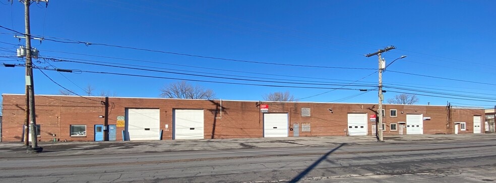 960-966 Spencer St, Syracuse, NY for lease - Building Photo - Image 1 of 2