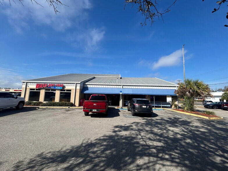 1309 S Collins St, Plant City, FL à vendre - Photo du bâtiment - Image 2 de 20