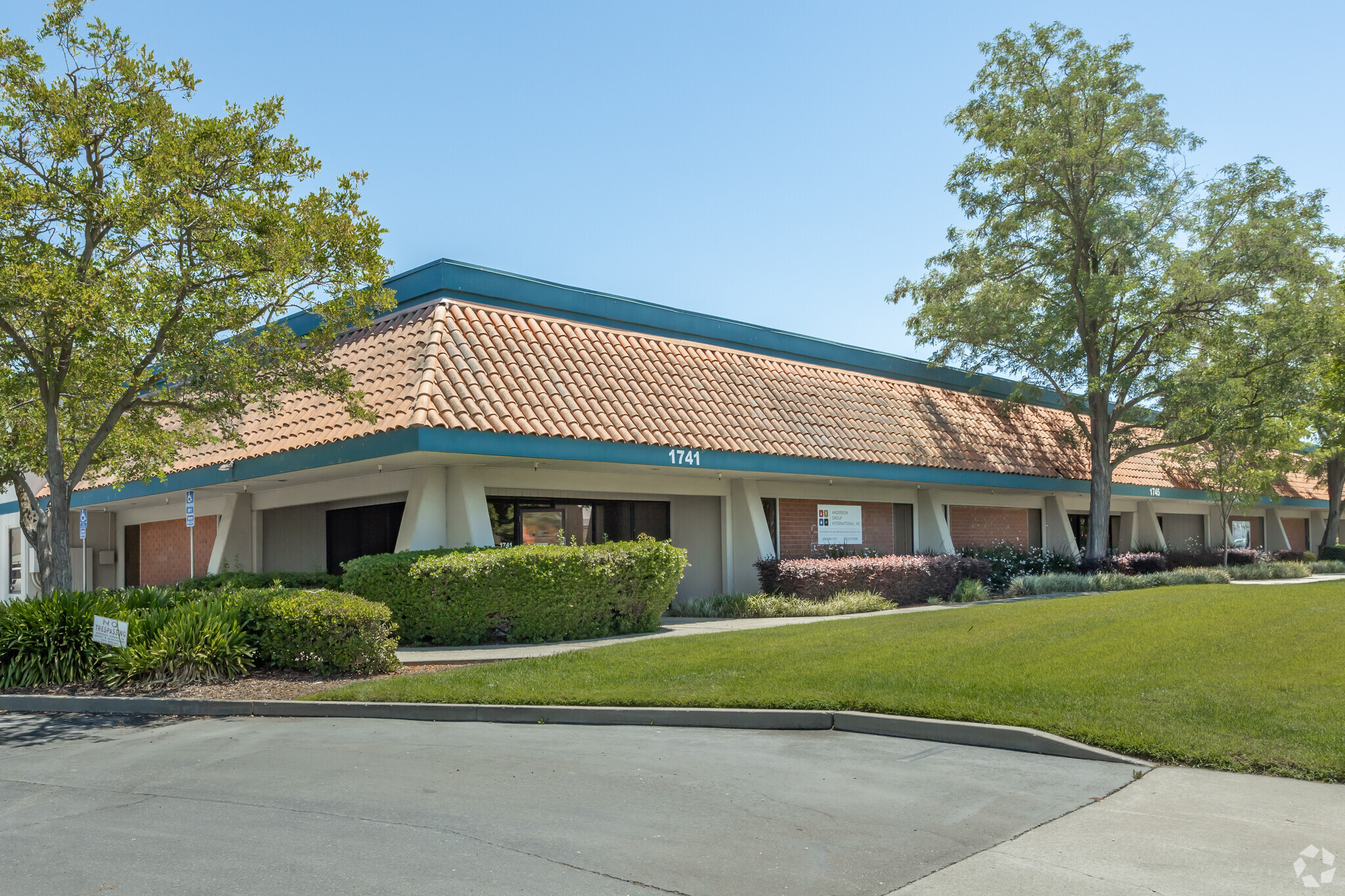 1741-1749 Enterprise Blvd, West Sacramento, CA for sale Primary Photo- Image 1 of 1