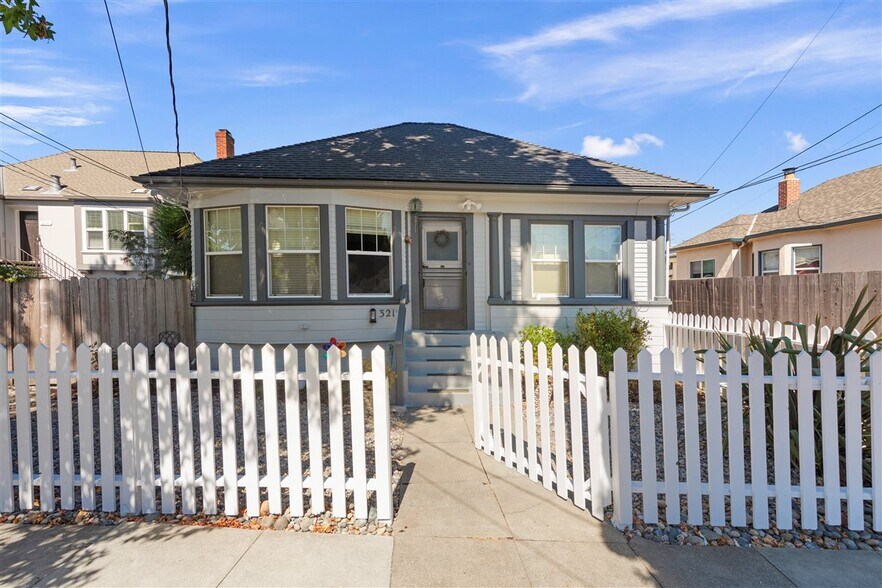 321 Grand Blvd, San Mateo, CA à vendre - Photo du bâtiment - Image 2 de 30