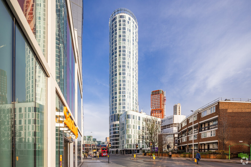 153 Wandsworth Rd, London for lease - Building Photo - Image 3 of 24