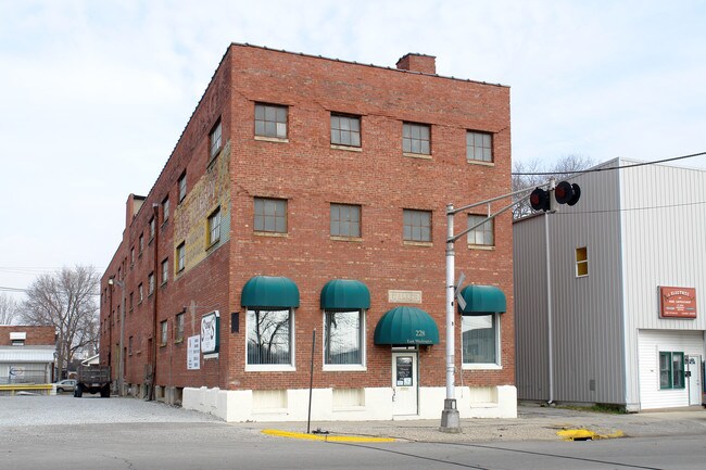 More details for 228 E Washington St, Shelbyville, IN - Industrial for Lease
