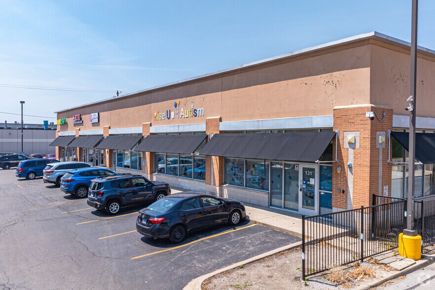 121-131 Collins St, Joliet, IL à louer - Photo du bâtiment - Image 2 de 4