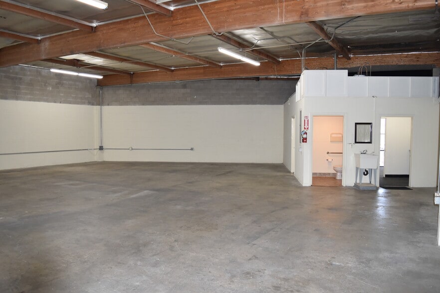 4718 San Fernando Rd, Glendale, CA for lease - Building Photo - Image 3 of 6