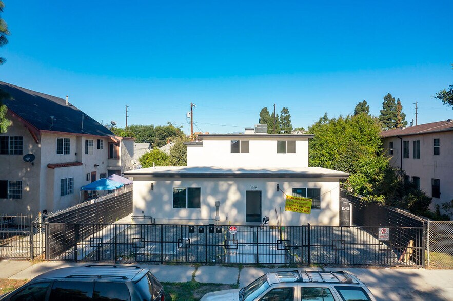 1023 E 28th St, Los Angeles, CA à vendre - Photo du bâtiment - Image 2 de 21