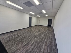7212-7282 NW 33rd St, Miami, FL for lease Interior Photo- Image 2 of 4