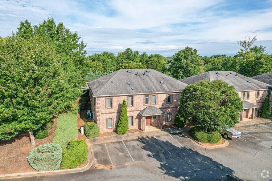 1913 J N Pease Pl, Charlotte, NC à vendre - Aérien - Image 3 de 13