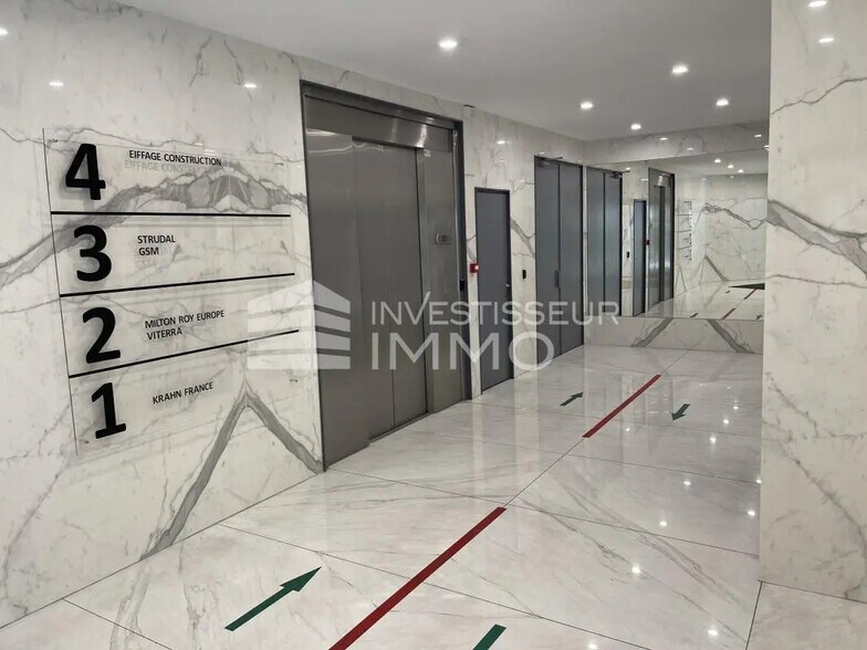 Bureau dans Avon à louer - Hall d’entrée - Image 1 de 1