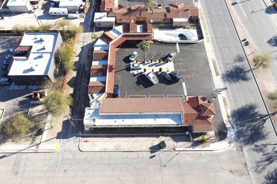 1650 N Oracle Rd, Tucson, AZ à vendre - Photo du bâtiment - Image 2 de 28