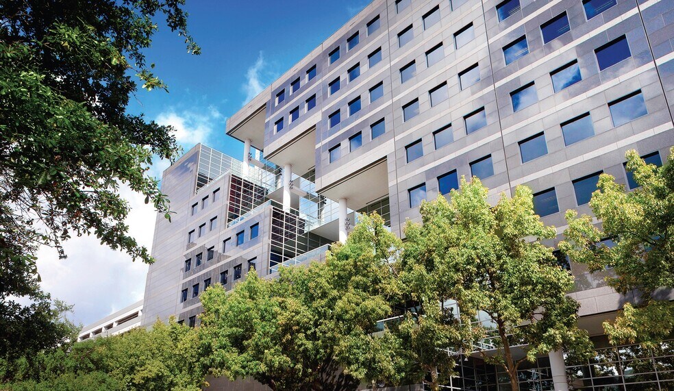 20 Greenway Plz, Houston, TX à louer - Photo du bâtiment - Image 3 de 17