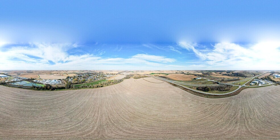 Magnolia Rd, Underwood, IA à vendre - Aérien - Image 3 de 23