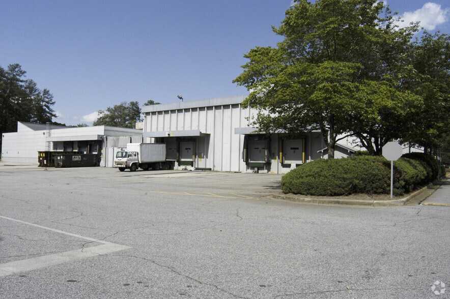 2935 Miller Rd, Decatur, GA à louer - Photo du bâtiment - Image 3 de 3