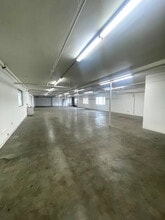 3045 E 11th St, Los Angeles, CA for lease Interior Photo- Image 2 of 10