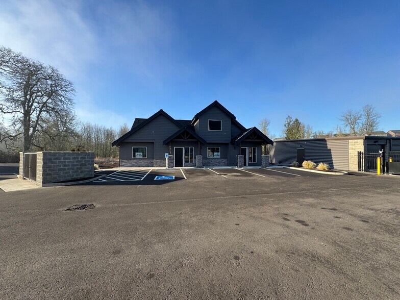 14712 Tahoma Blvd SE, Yelm, WA à louer - Photo du bâtiment - Image 2 de 7