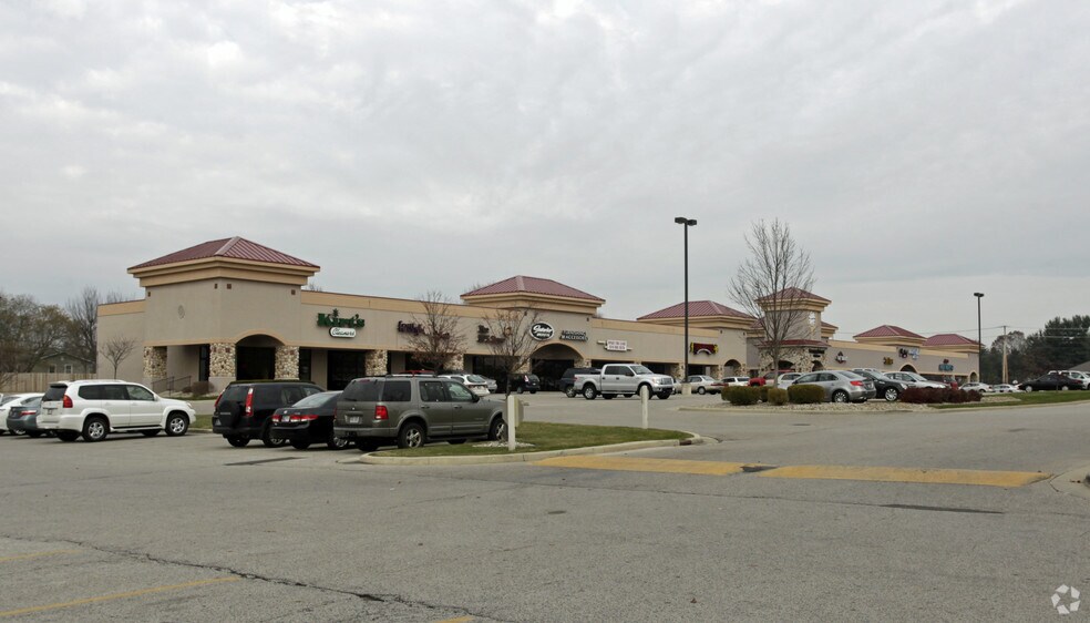 4000 E Bristol St, Elkhart, IN à louer - Photo principale - Image 2 de 4