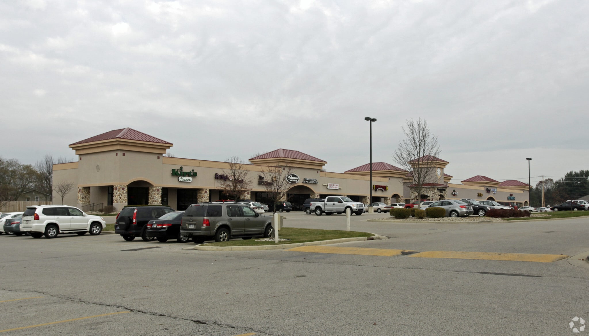 4000 E Bristol St, Elkhart, IN for lease Primary Photo- Image 1 of 5