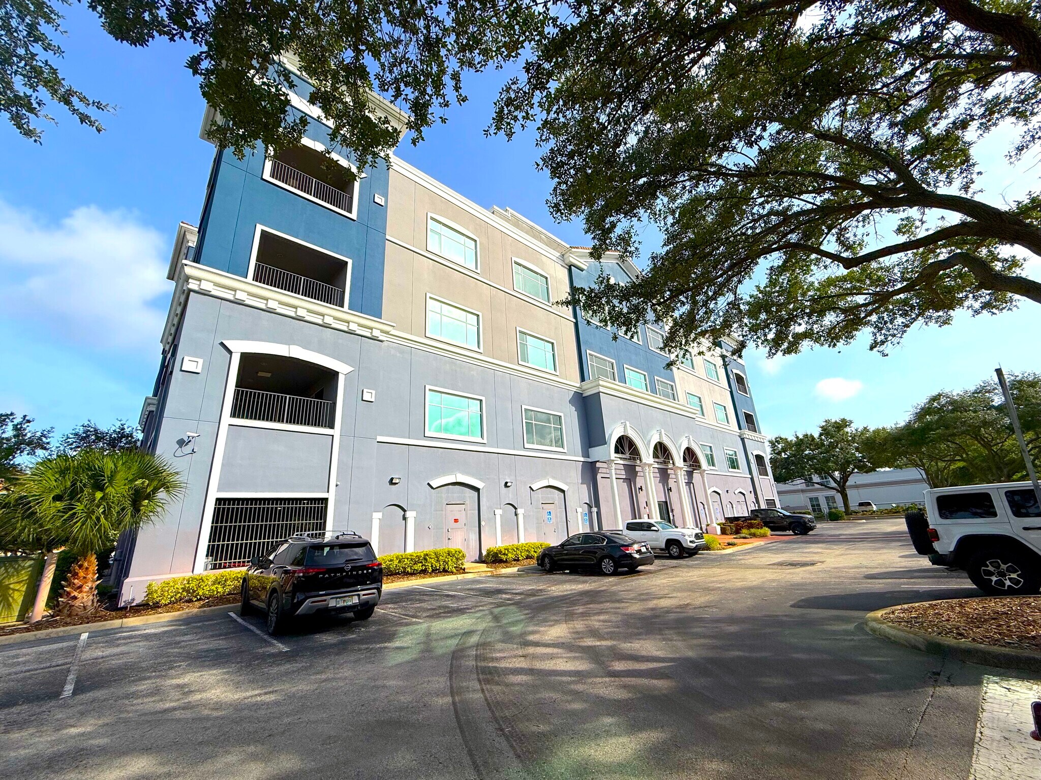 1743 Park Center Dr, Orlando, FL à louer Photo du bâtiment- Image 1 de 54