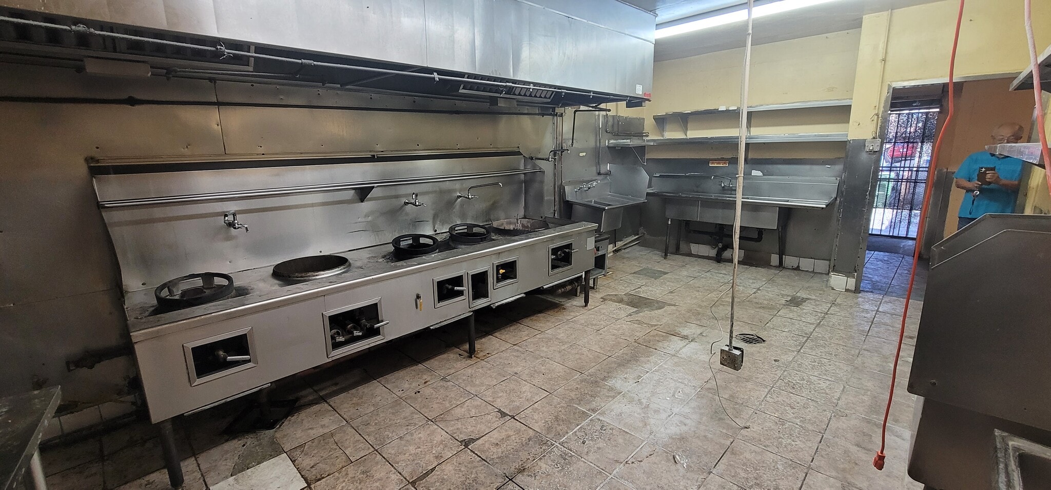 355-365 S Western Ave, Los Angeles, CA à louer Photo intérieure- Image 1 de 4