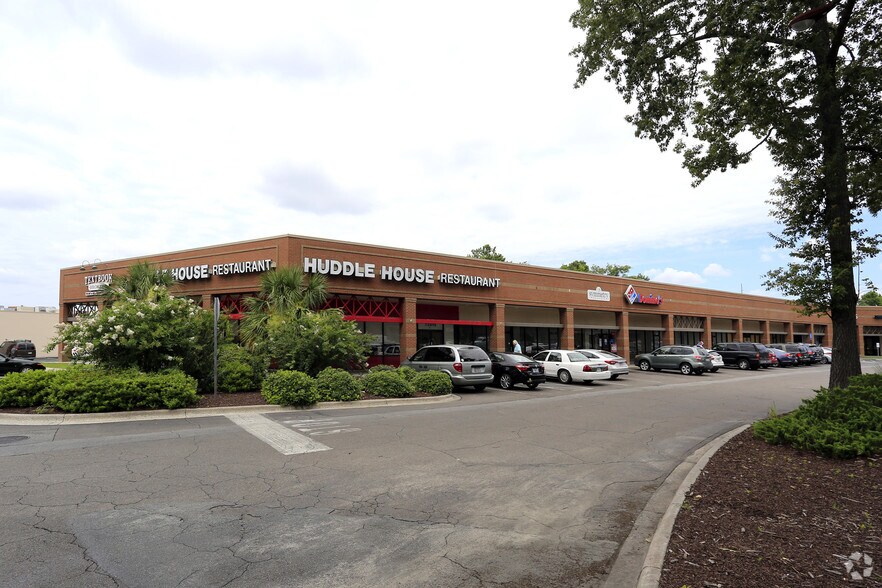 13015 Abercorn St, Savannah, GA à louer - Photo du bâtiment - Image 2 de 17