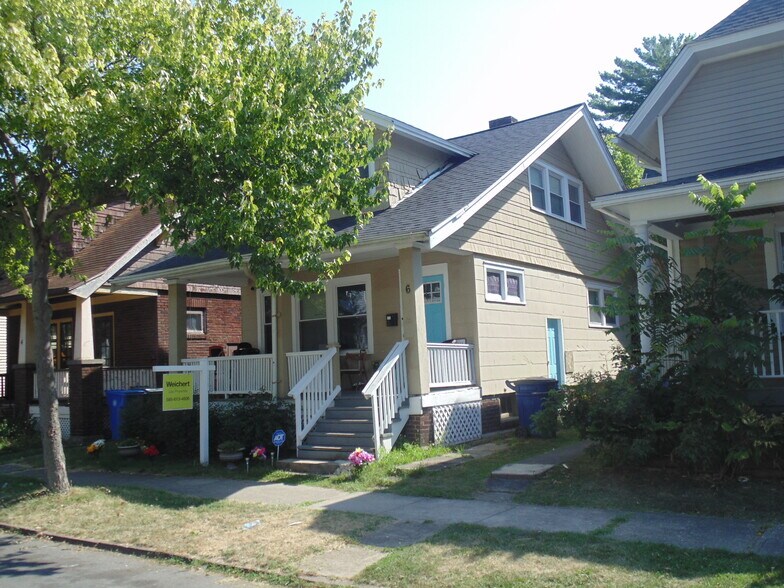 6 Custer St, Rochester, NY à vendre - Photo principale - Image 1 de 3