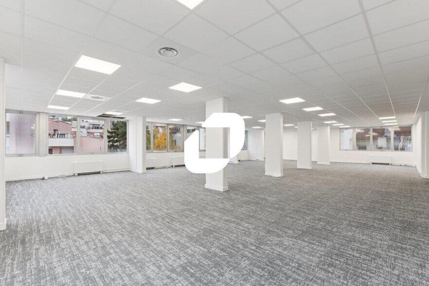 167-169 Rue Du Chevaleret, Paris for lease - Interior Photo - Image 1 of 17