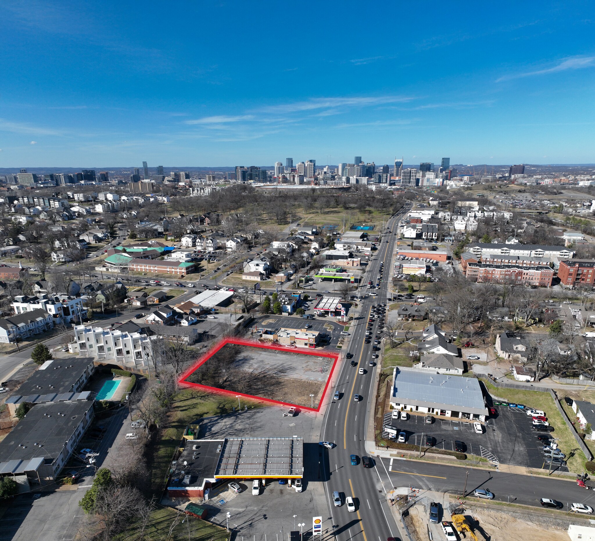 2015 8th Ave S, Nashville, TN à louer Photo du bâtiment- Image 1 de 6