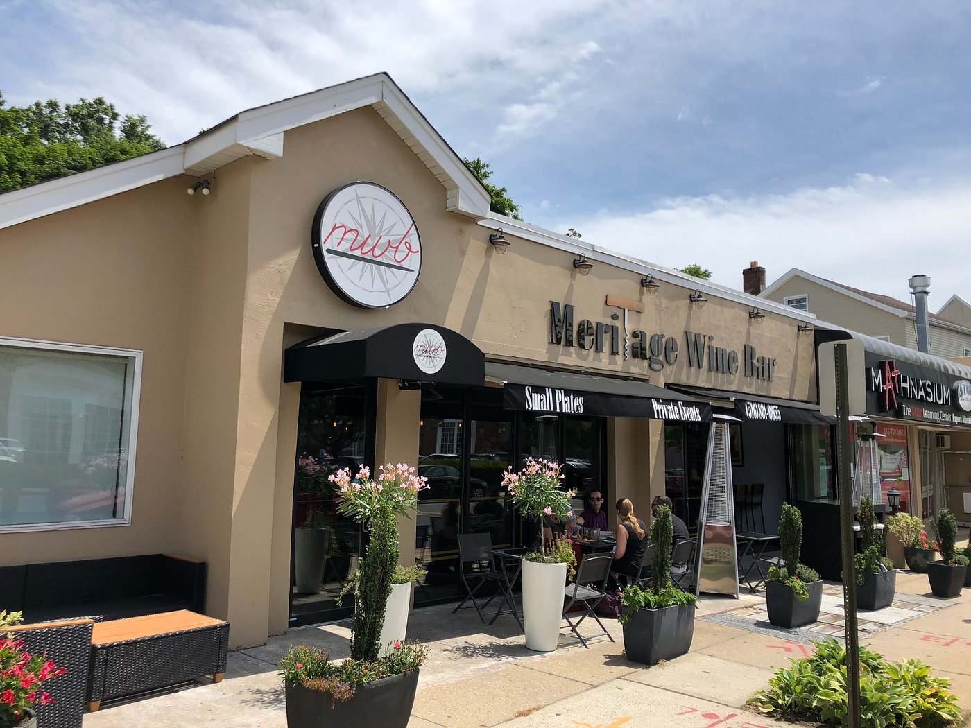 90 School St, Glen Cove, NY à louer Photo du bâtiment- Image 1 de 3