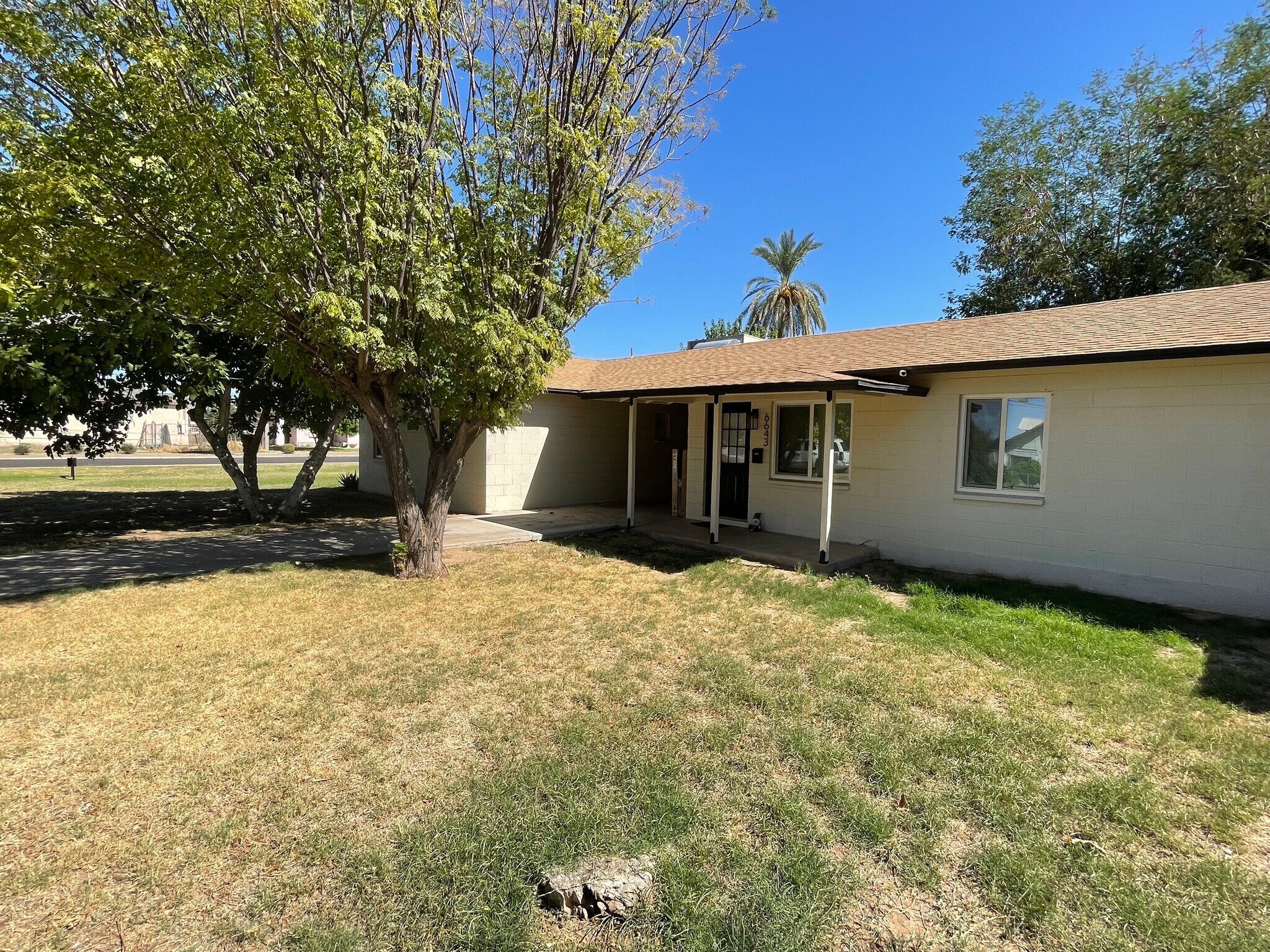 5963 W Ocotillo Rd, Glendale, AZ à vendre Photo du bâtiment- Image 1 de 1