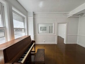 453 S Spring St, Los Angeles, CA for lease Interior Photo- Image 2 of 8
