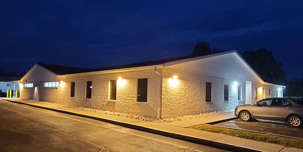 1360 Reimer Rd, Wadsworth, OH for sale - Building Photo - Image 3 of 9