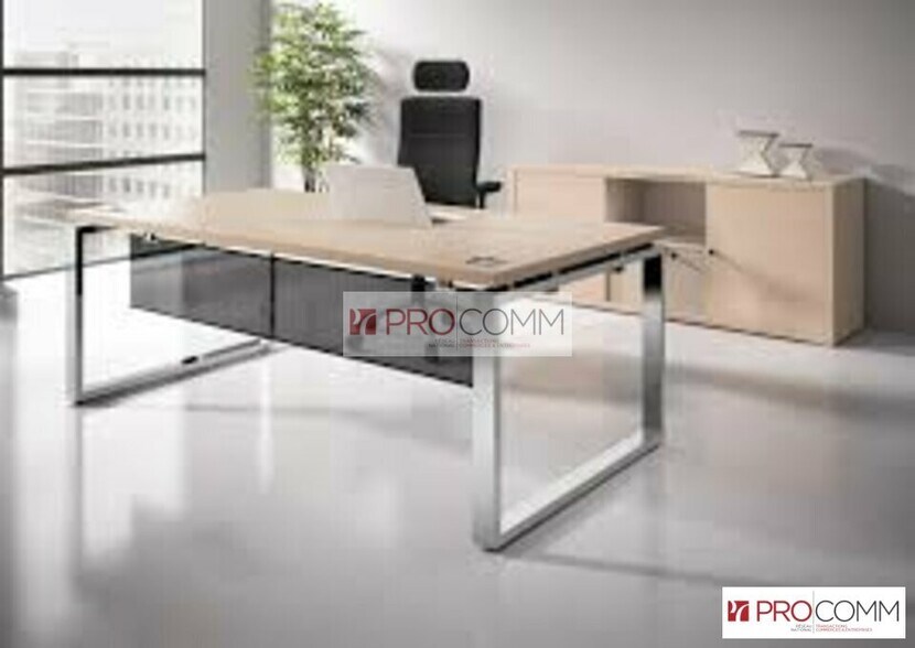 Office in Chartres for sale - Building Photo - Image 1 of 7
