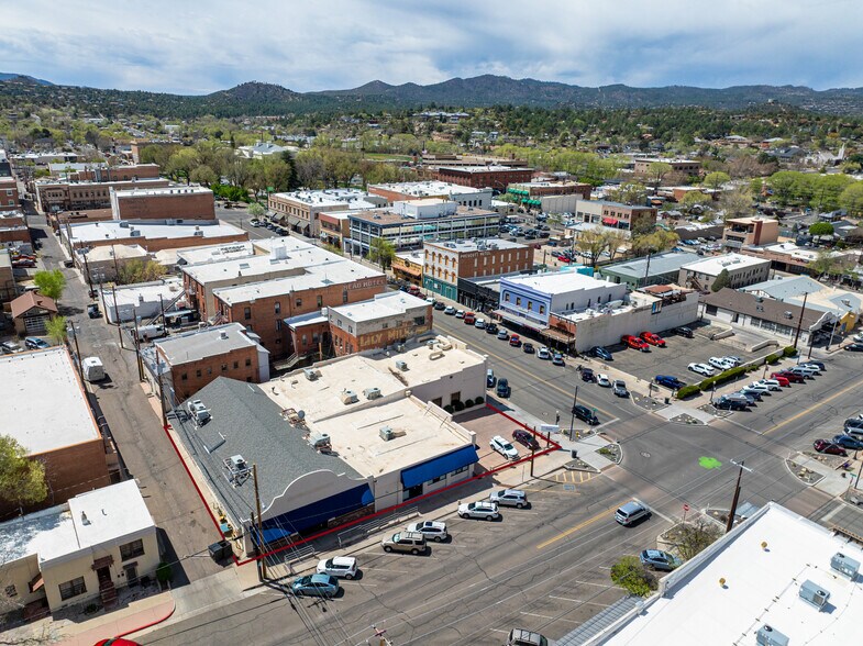 147 N Cortez St, Prescott, AZ à louer - Photo du bâtiment - Image 3 de 30