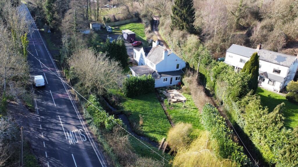 The Slad, Newnham for sale Primary Photo- Image 1 of 4