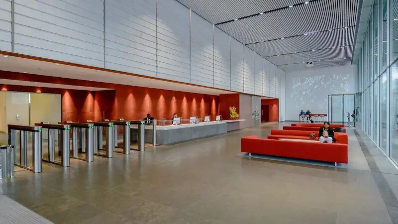 2 Leman St, Londres à louer - Hall d’entrée - Image 2 de 60
