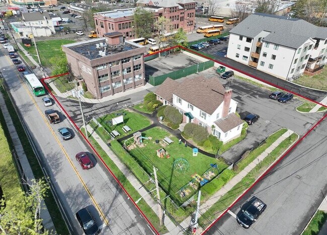 Plus de détails pour 52 and 56 South Main St – Bureau à vendre, Spring Valley, NY